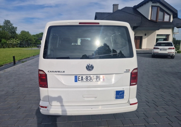 Volkswagen Caravelle cena 59900 przebieg: 330000, rok produkcji 2016 z Bodzentyn małe 232